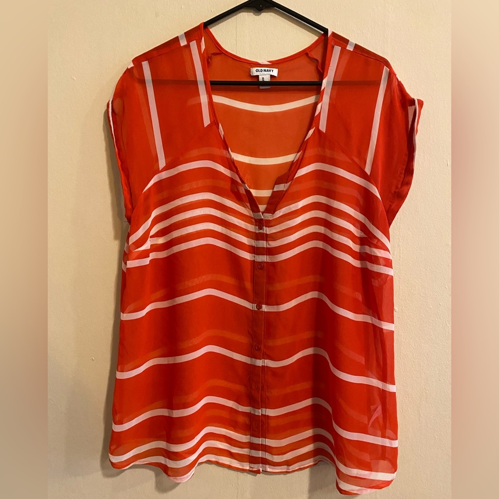 Red and white sheet button down top